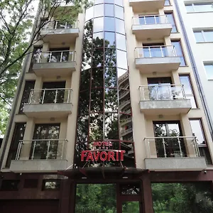 Hotel Favorit ***